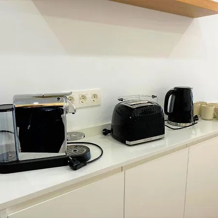 Marina Sunbeach Sea View * 托雷维耶哈