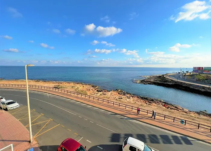 아파트 Marina Sunbeach Sea View