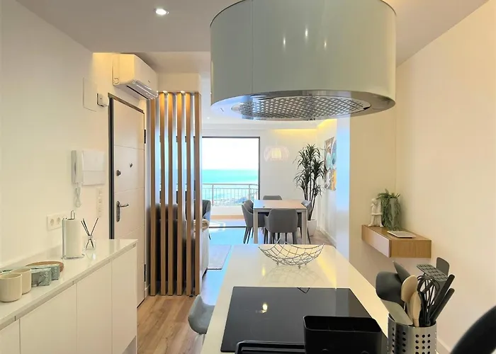 דירה Marina Sunbeach Sea View טורבייחה