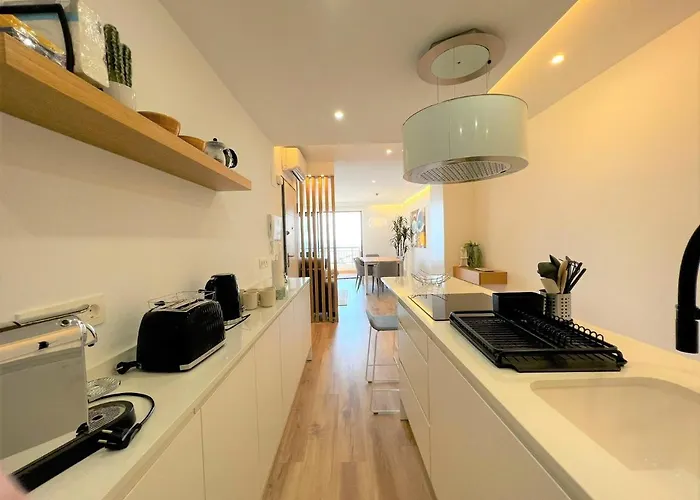 Marina Sunbeach Sea View Appartamento *