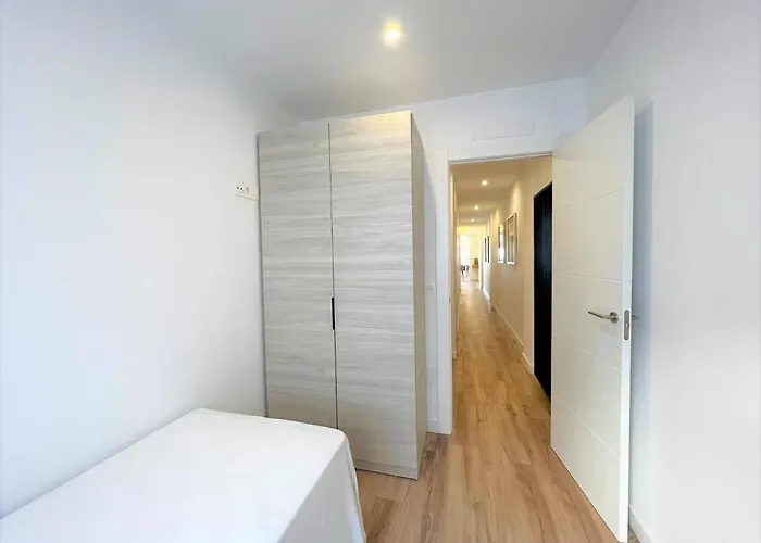 Marina Sunbeach Sea View 아파트 *