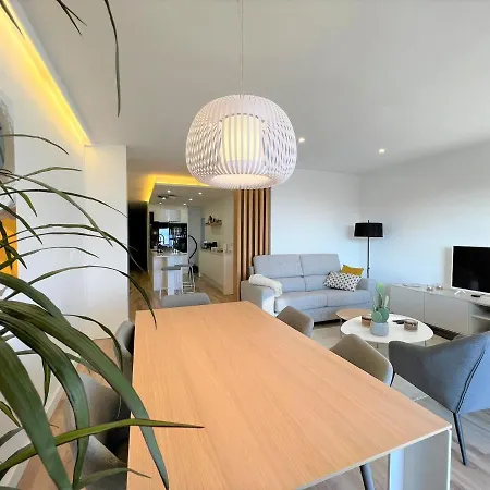 Marina Sunbeach Sea View *